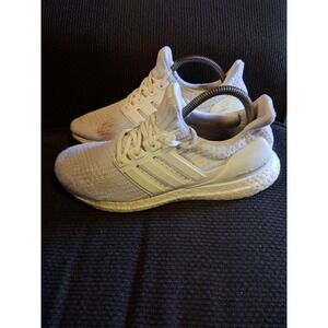 Adidas‎ Womens UltraBoost BB6308 White Running Shoes Sneakers Size 9